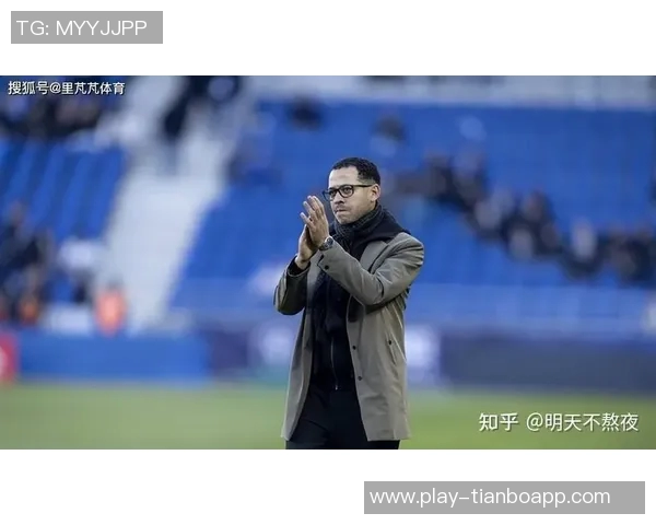 曼联遭遇连败困境曼城强势反弹蓝军红军接连失利